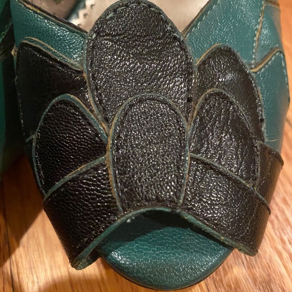 Poetic License shoes - Picture 3 of 6